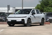 10万级纯电车 零跑B01 小鹏M03 秦L谁产品力强？